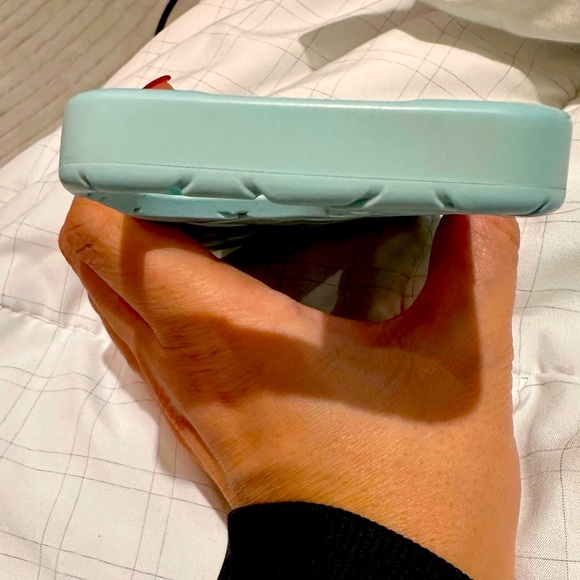 Authentic Bottega Veneta-Woven Intreccio rubber silicone IPhone Case-Light Blue - Picture 7 of 11